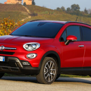 fiat 500x review red colour