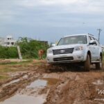 ford endeavour india off roading