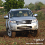 ford endeavour off road photo