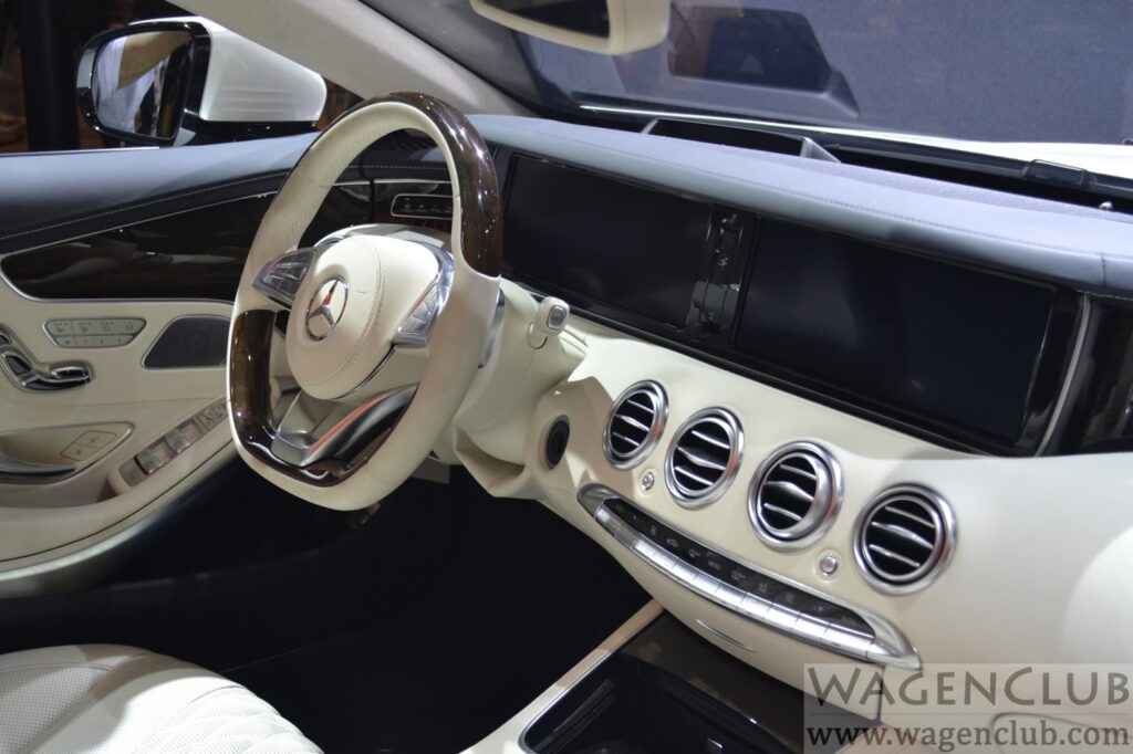 2017 Mercedes S-Class Cabriolet Interiors