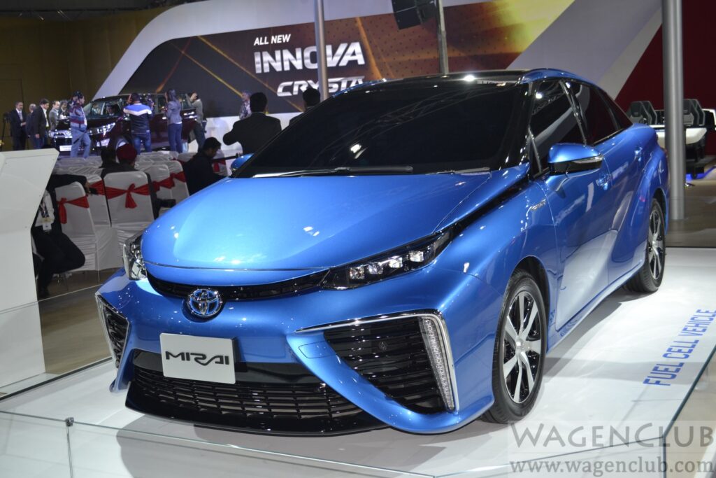 Toyota Mirai hydrogen fuel cell engineering review