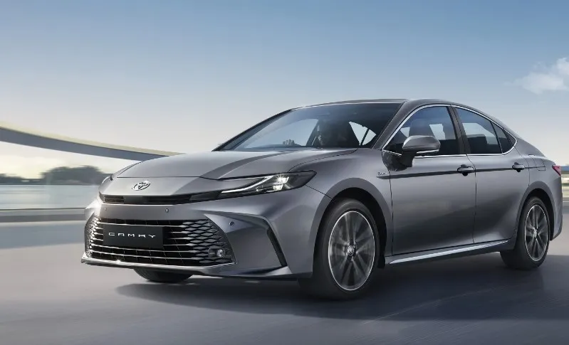 Camry Hybrid Price India
