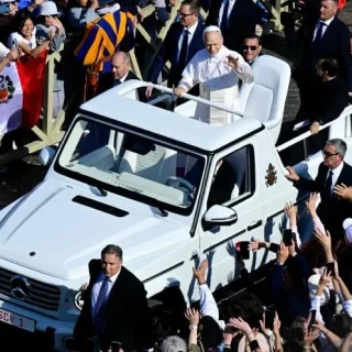 Popemobile symbolic cultural importance